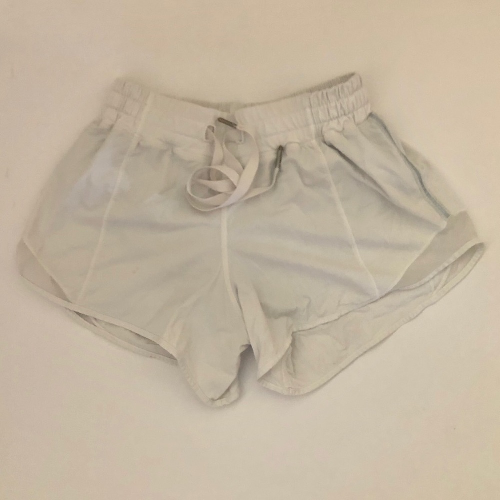 LULULEMON HOTTY HOT SHORT 4”
